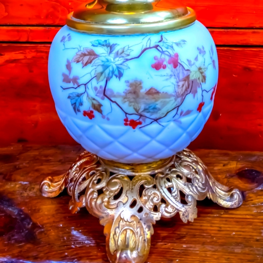 SUCCESS ANTIQUE   OIL LAMP WITH HAND PAINTED FLOWER 1890-1910 ELECTRIFIED RARE